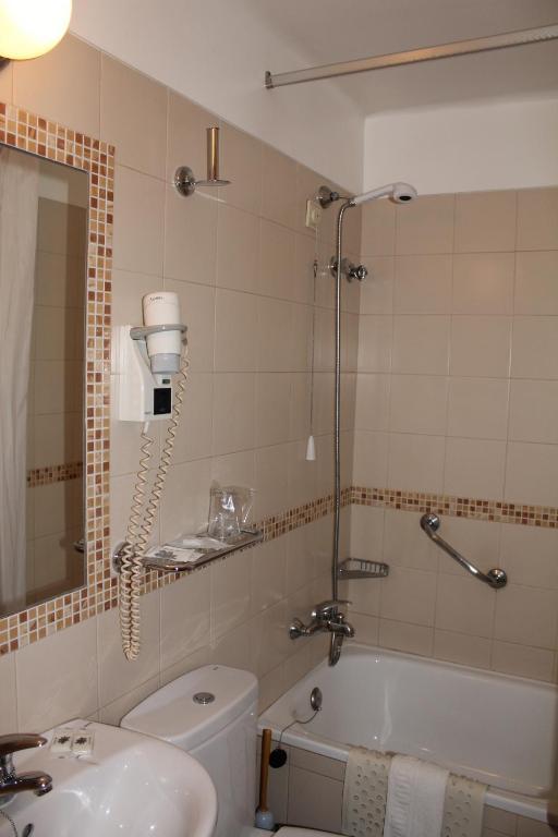 Imperador Hotel Lisbon Room photo